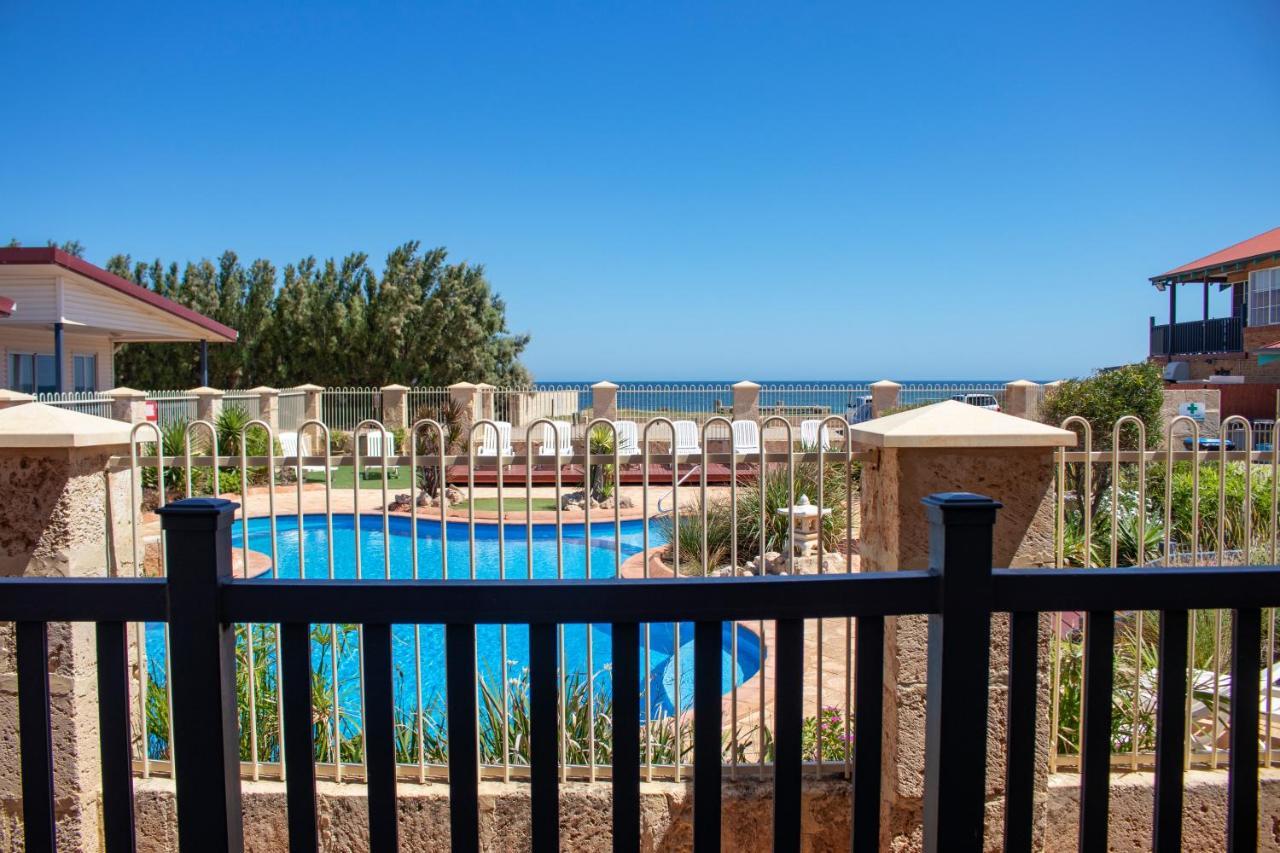 Seaspray Beach Holiday Park Dongara Exterior photo