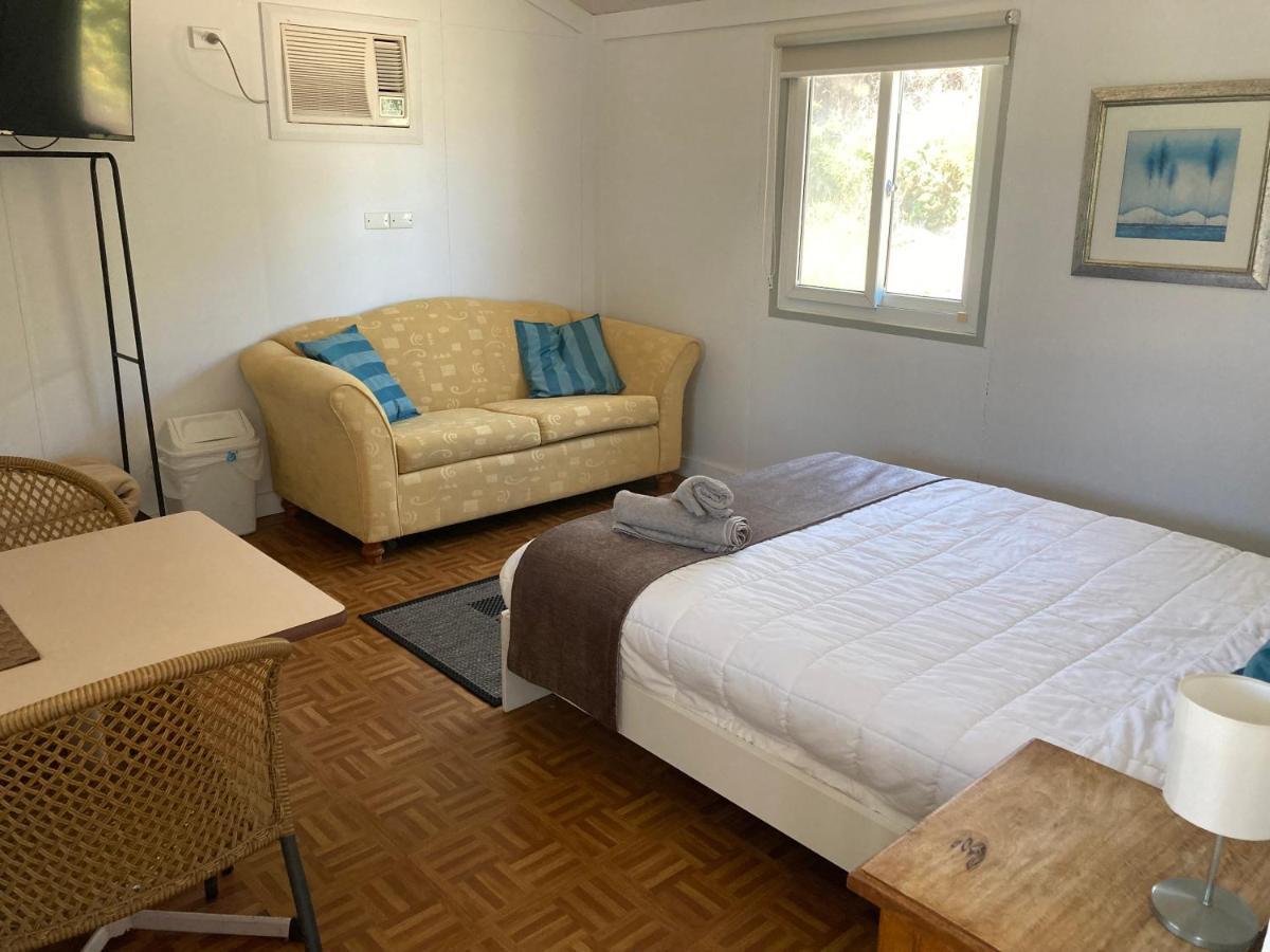 Seaspray Beach Holiday Park Dongara Exterior photo