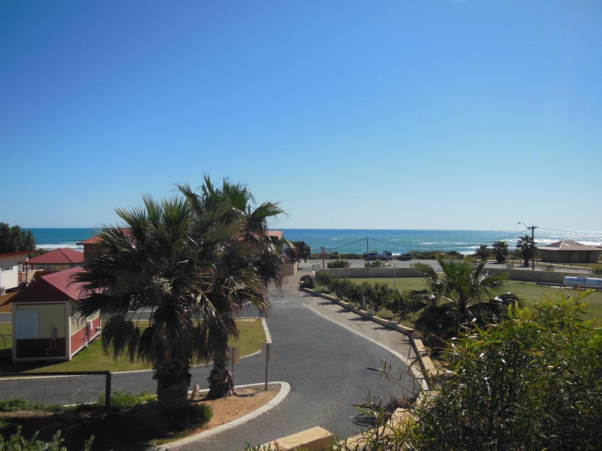 Seaspray Beach Holiday Park Dongara Exterior photo