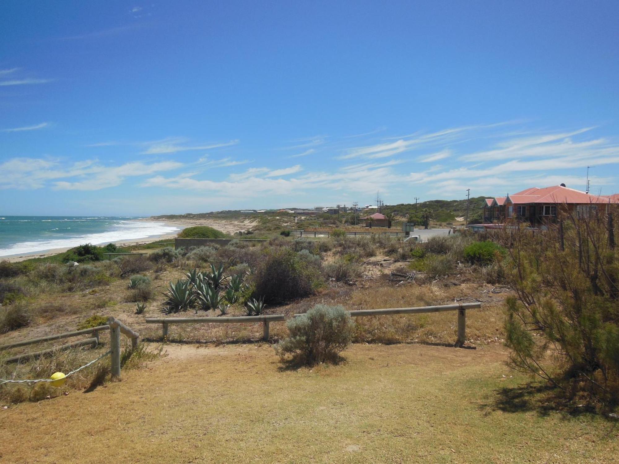 Seaspray Beach Holiday Park Dongara Exterior photo
