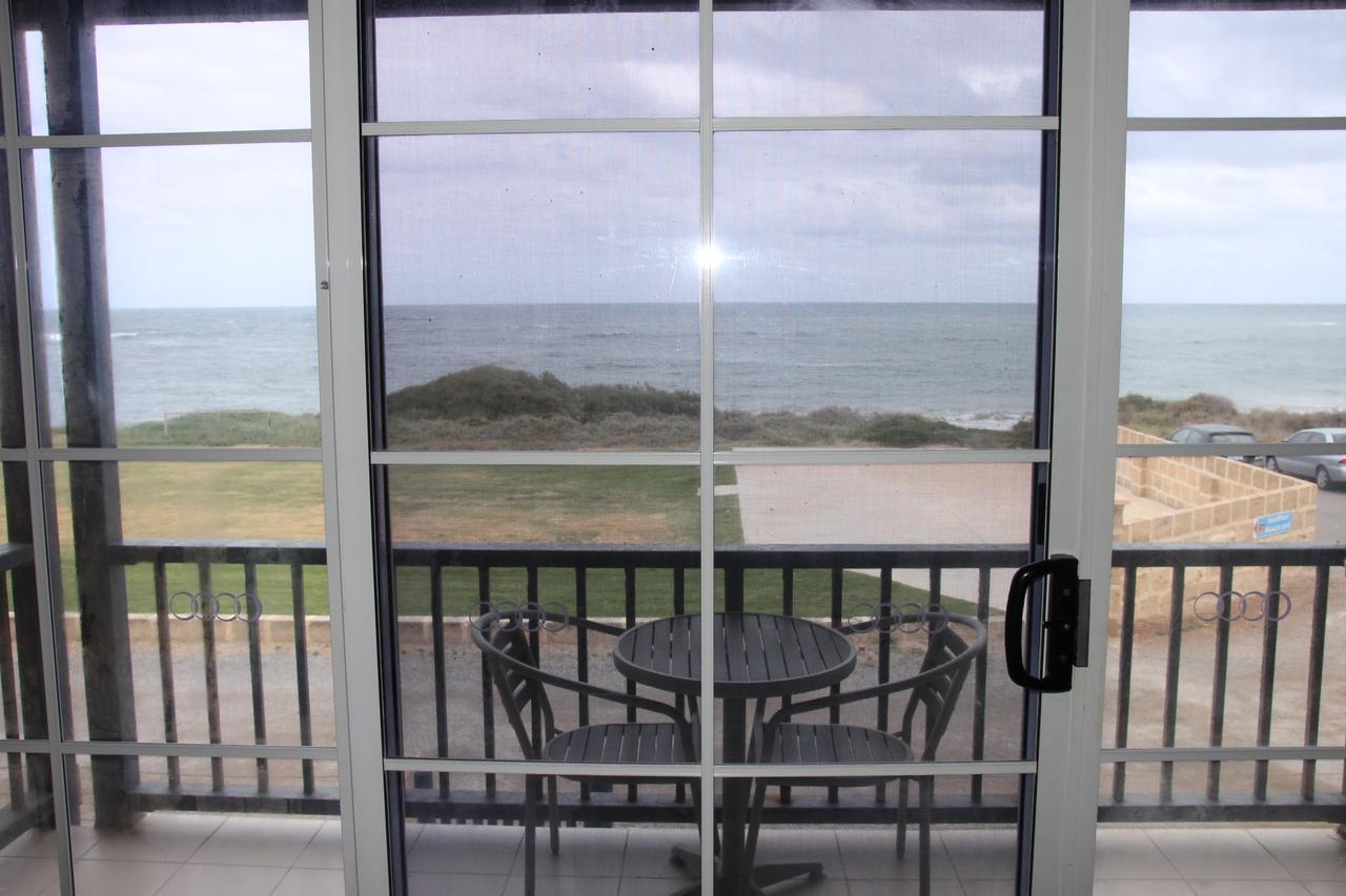 Seaspray Beach Holiday Park Dongara Exterior photo