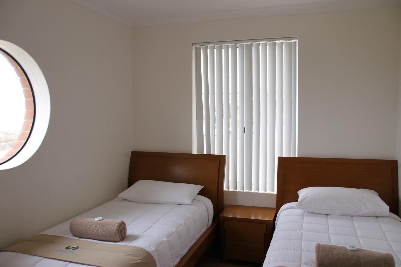 Seaspray Beach Holiday Park Dongara Exterior photo