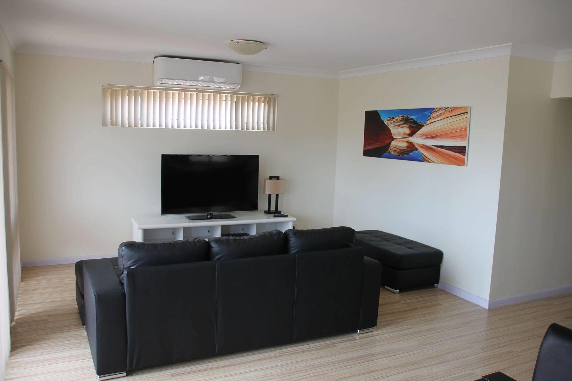 Seaspray Beach Holiday Park Dongara Exterior photo