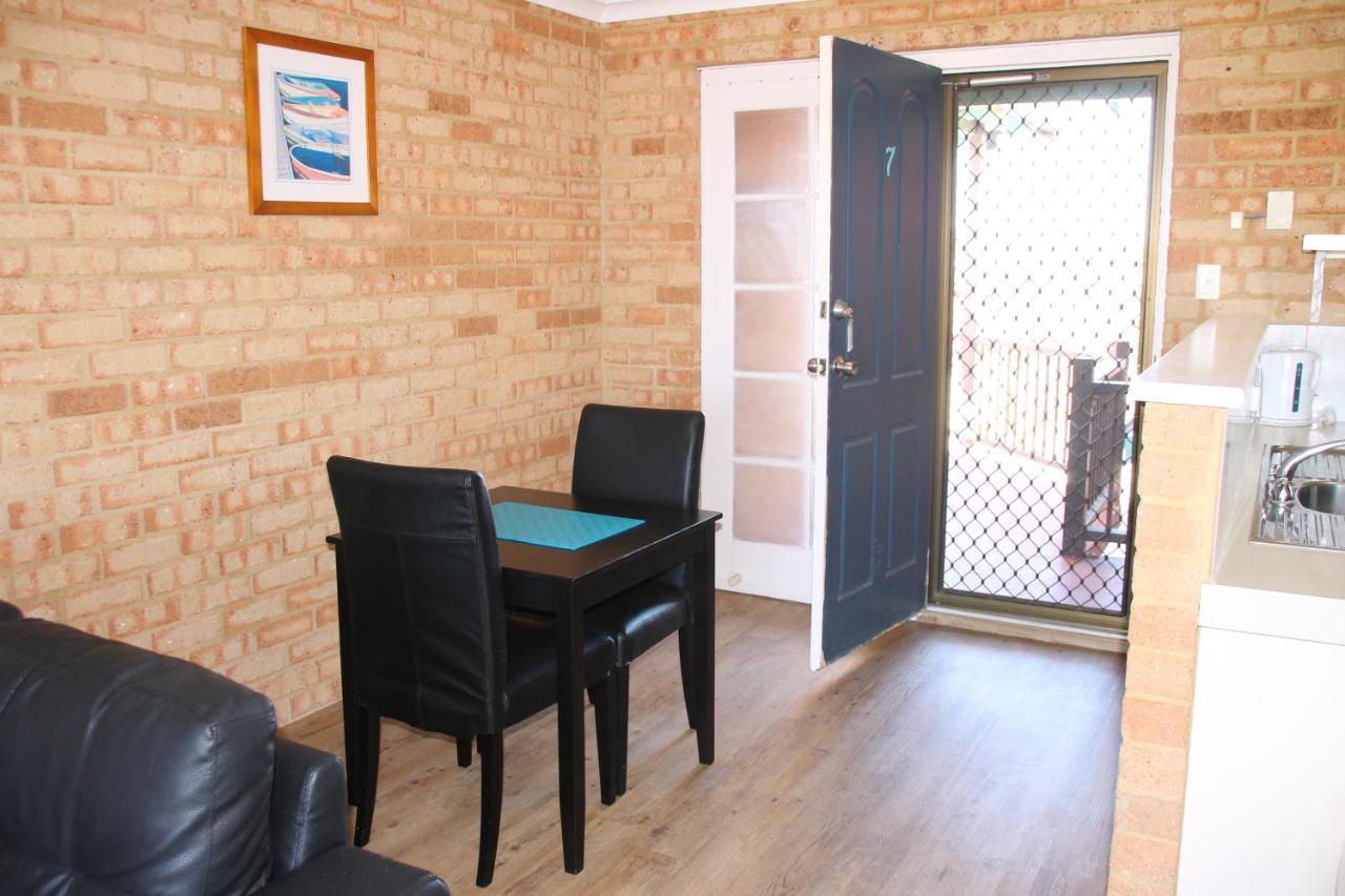 Seaspray Beach Holiday Park Dongara Exterior photo